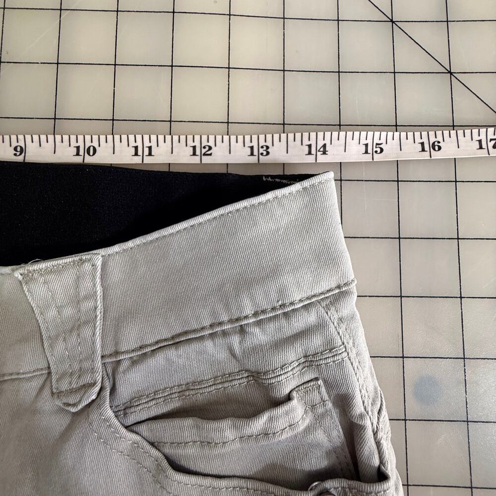 Democracy Ab Solution Khaki Tan Bermuda Shorts Jeans fit roll cuffs - Picture 13 of 16